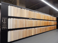 Образцы расставлены по цвету