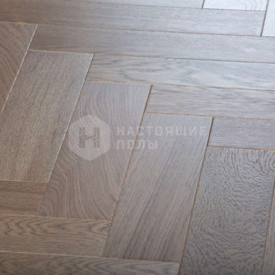 Паркет английская елка Lab Arte Дуб Натур Кайт лак, 700*90*15 мм