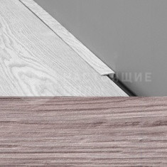 704 Сосна причальная