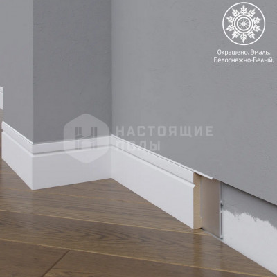 Вставка Madest Decor из МДФ для скрытого плинтуса 32-070-08 белая эмаль, 2400*70*8 мм