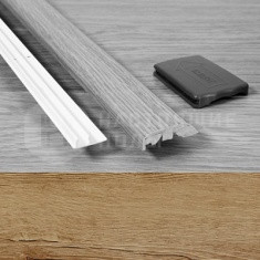 915 Дуб c подпалиной