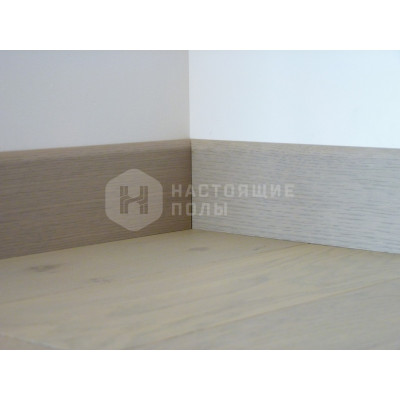 Шпонированный плинтус Panaget 80*13 Дуб Перлина