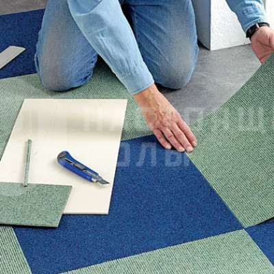 Укладка ковровой плитки полным приклеиванием к основанию