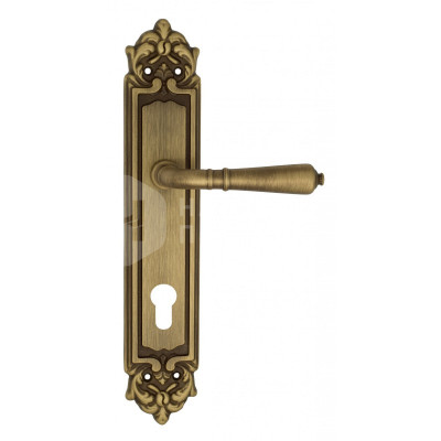 Дверная ручка на планке Venezia Vignole VNZ2749 PL96 бронза матовая